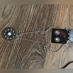 Paparazzi Intricate Silver Necklace with Earrings